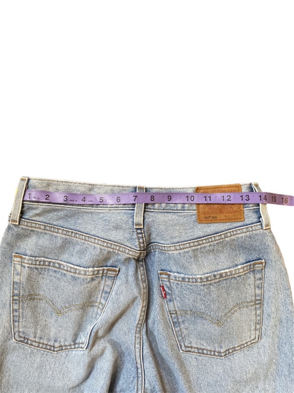 Levi's 501 90s Size 27 Medium Blue distressed straight leg jeans - Picture 10 of 12
